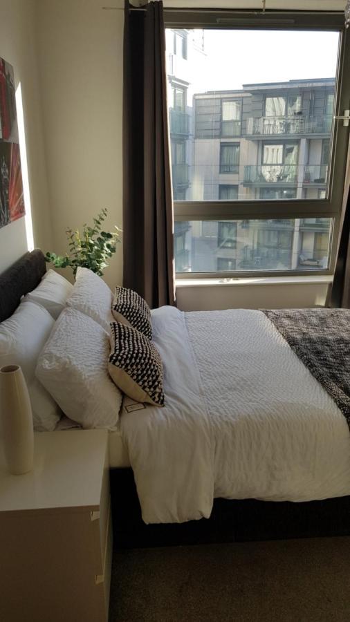 City Centre 1 Bed Apartment With Free On Site Parking With Cctv By Lets Relocations Бирмингам Екстериор снимка