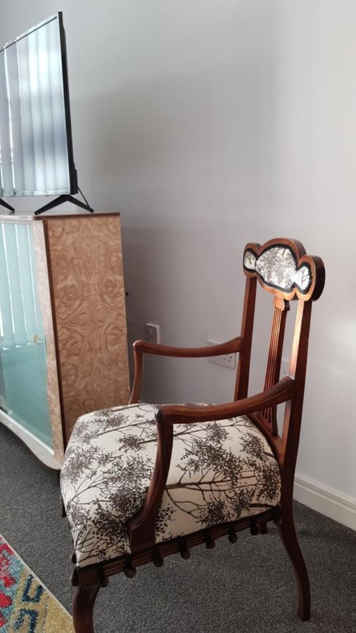 City Centre 1 Bed Apartment With Free On Site Parking With Cctv By Lets Relocations Бирмингам Екстериор снимка
