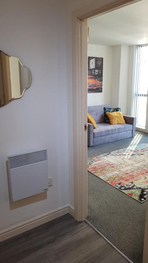 City Centre 1 Bed Apartment With Free On Site Parking With Cctv By Lets Relocations Бирмингам Екстериор снимка